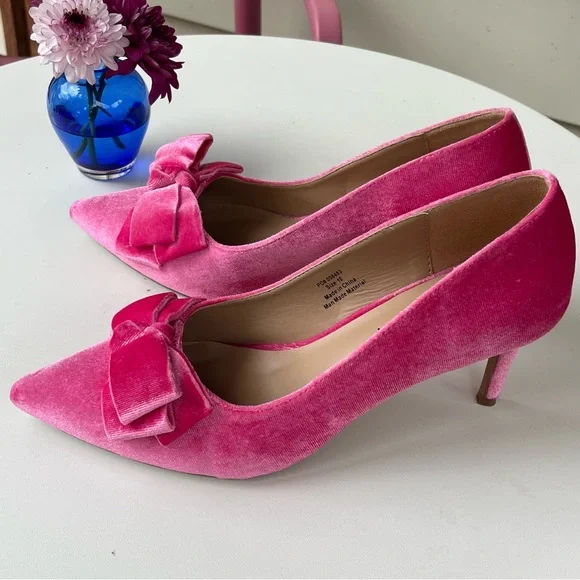 Journee Collection Crystol Pink Velvet Heels NWOT - Picture 12 of 15
